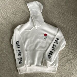 ZAFUL Unisex Fleece Hoodie w/Rose & Rose for God script on sleeves, ctr pocket